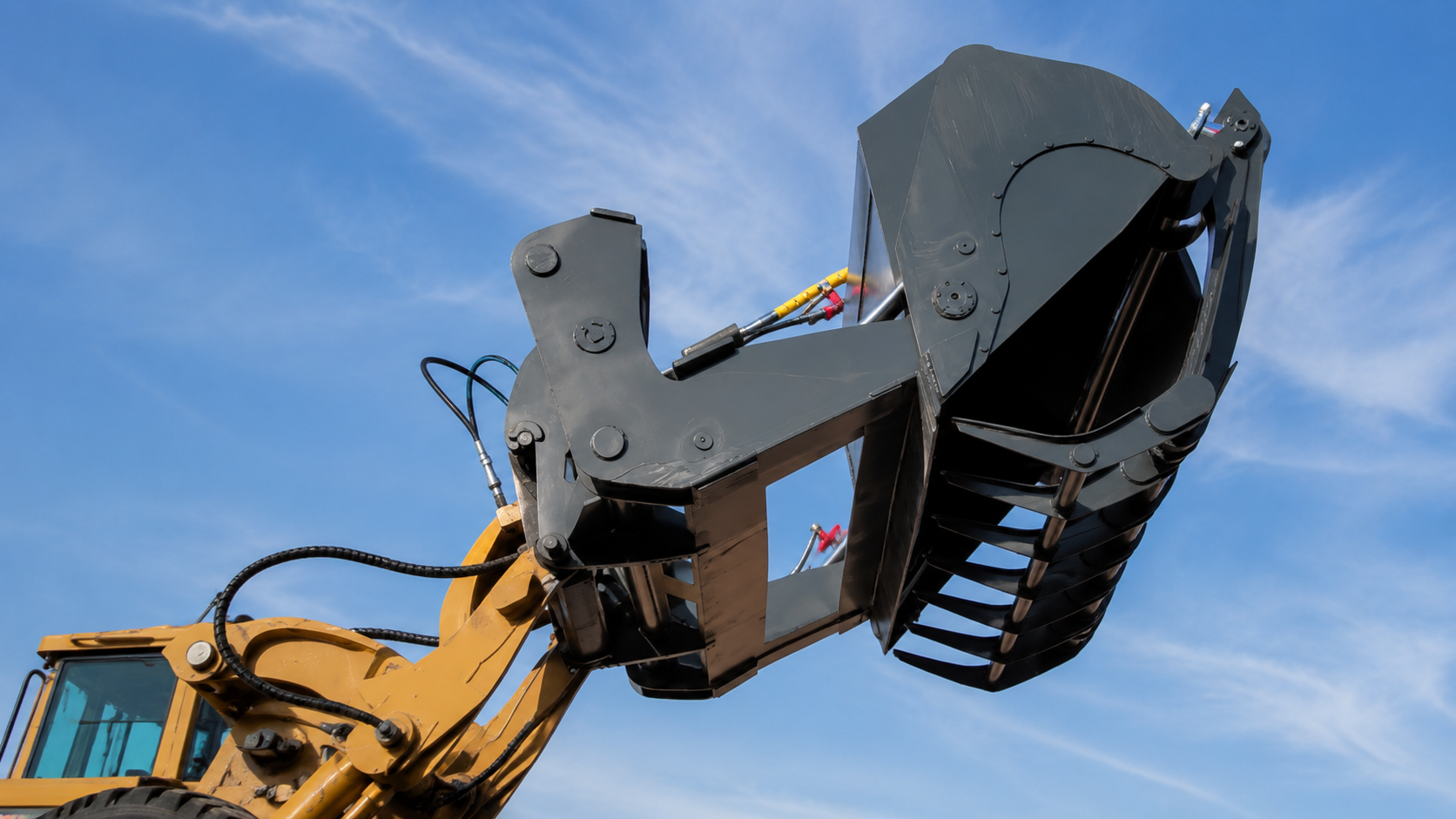 Excavator bucket built from HARDOX steel